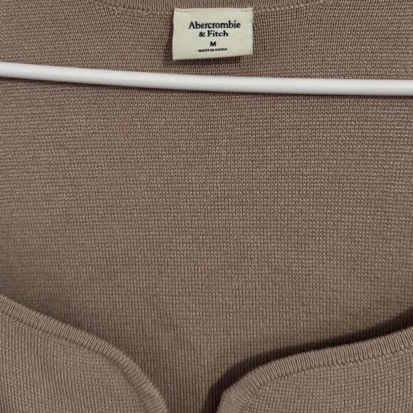 Taupe scallop neck sweater abercrombie - Picture 2 of 4